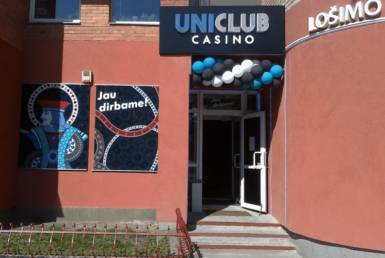 Uniclub Casino salonai